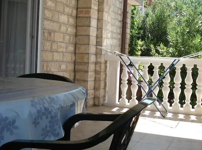 דירה In With Terrace, Air Conditioning, W-lan 5013-6
