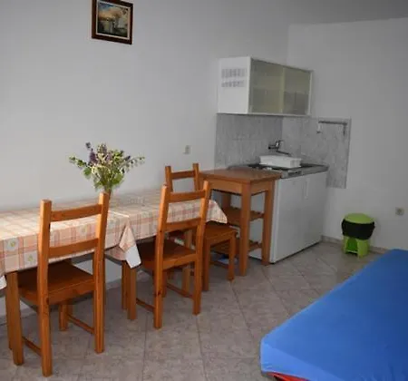 In With Terrace, Air Conditioning, W-lan 5013-6 Apartman Drage